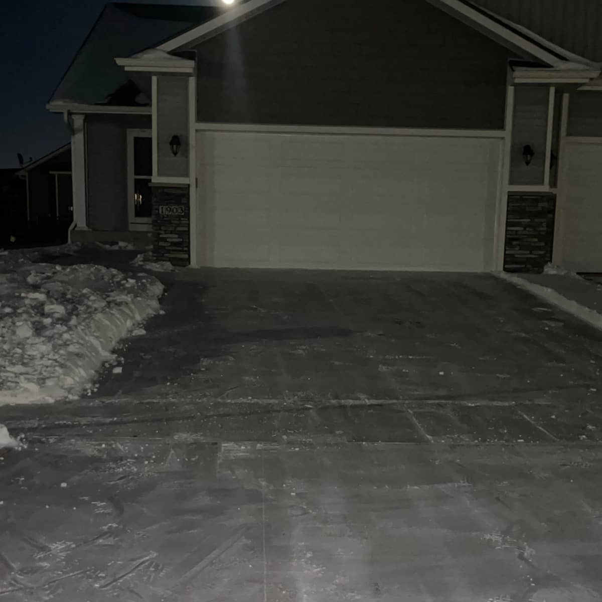 Driveway snow removal in Ankeny Iowa after a winter storm